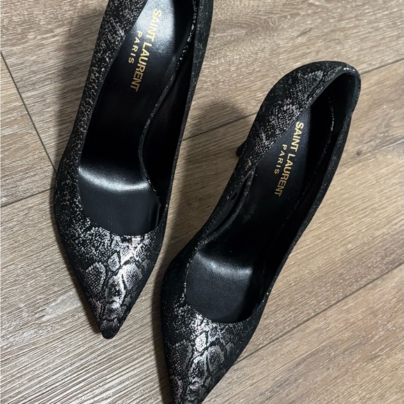 Saint Laurent Black Snakeskin Pumps - Picture 1 of 5